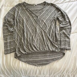 Green Envelope Gray & White Knit Top